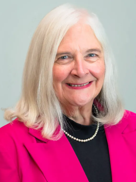 Bobbi Herzberg Headshot