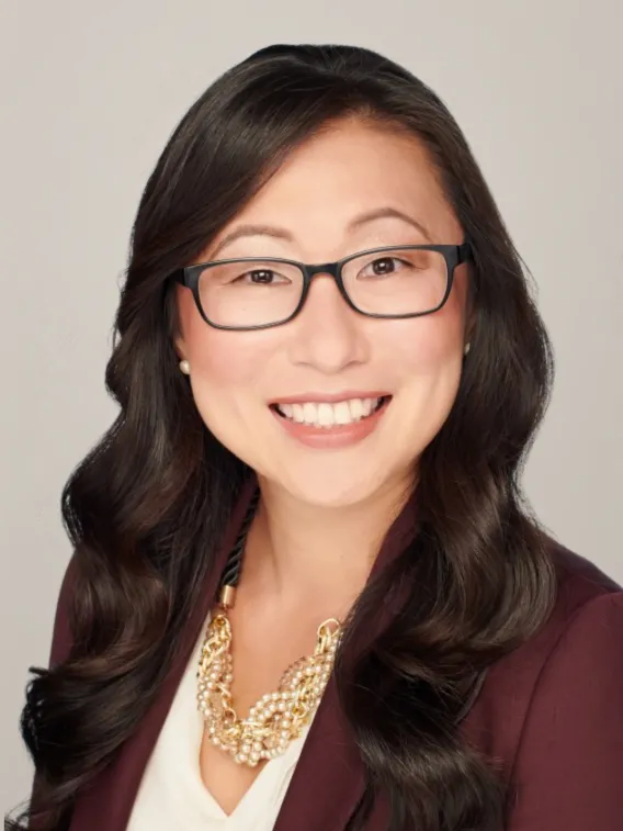 Ginny Seung Choi Headshot