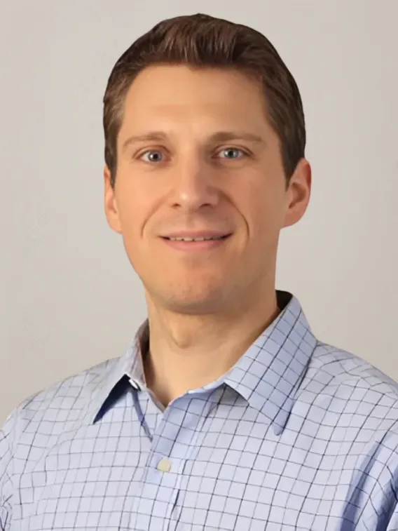 Jonathan Beauchamp Headshot