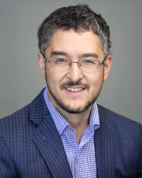 Mark Koyama Headshot