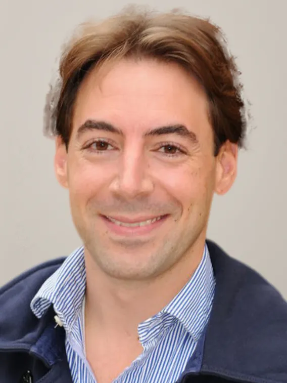 Peter Leeson Headshot