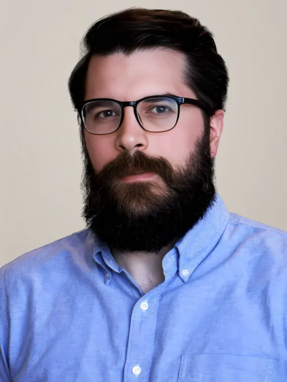 Ryan Hauser Headshot