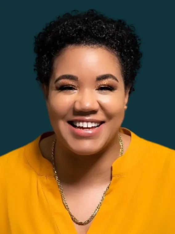 Sheena Mason Headshot