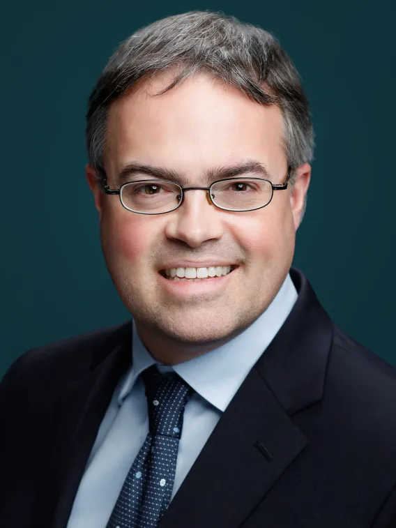 Stephen Matteo Miller Headshot