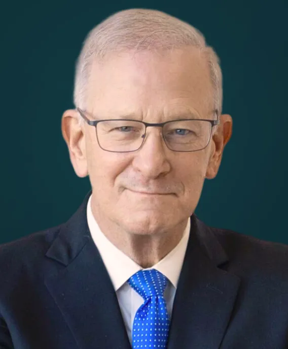 Thomas Hoenig Headshot