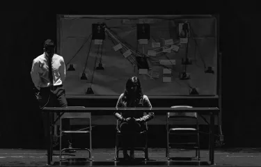 black-and-white-black-and-white-chairs-2157191_1-min.jpg