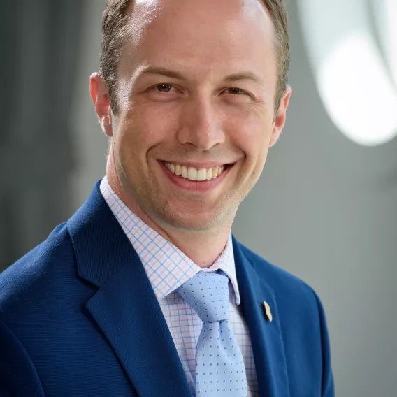 Luke Sheahan headshot