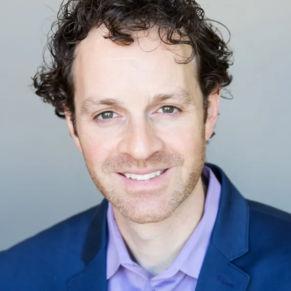 headshot1.jpg
