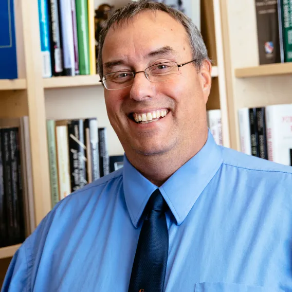 pete-boettke_shelves-2016.jpg