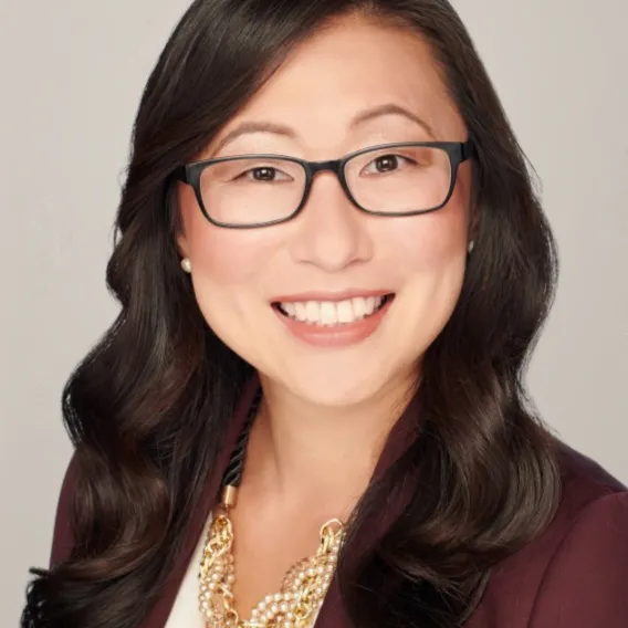 Ginny Seung Choi Headshot